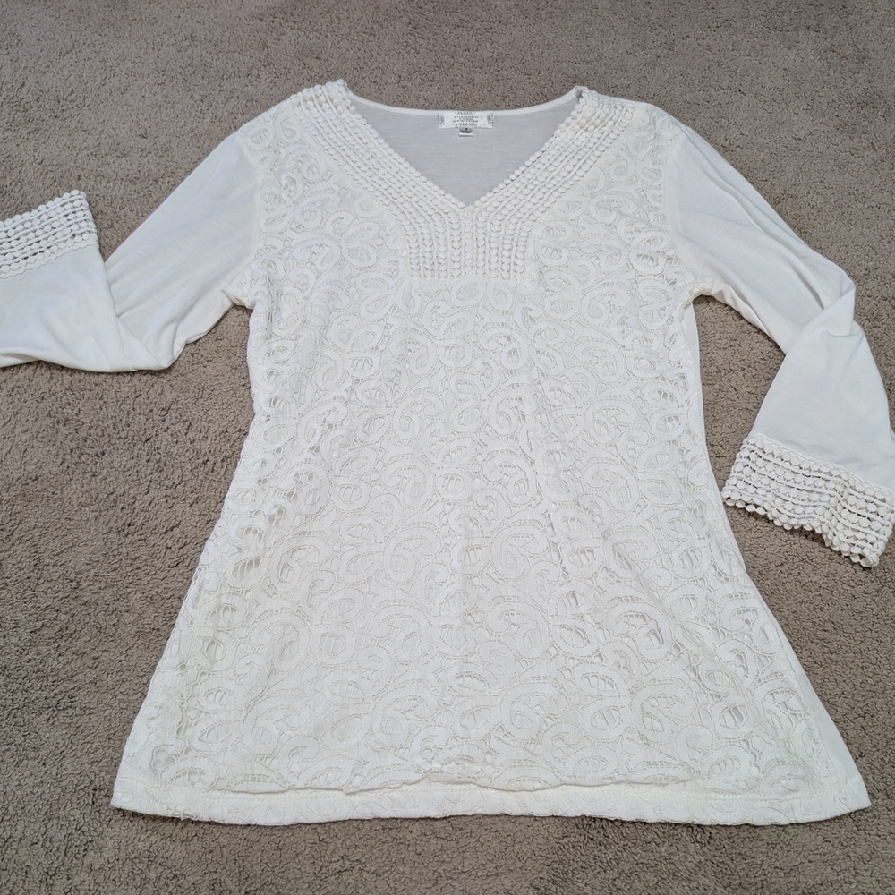White Lace V-Neck Top With Intricate Pattern